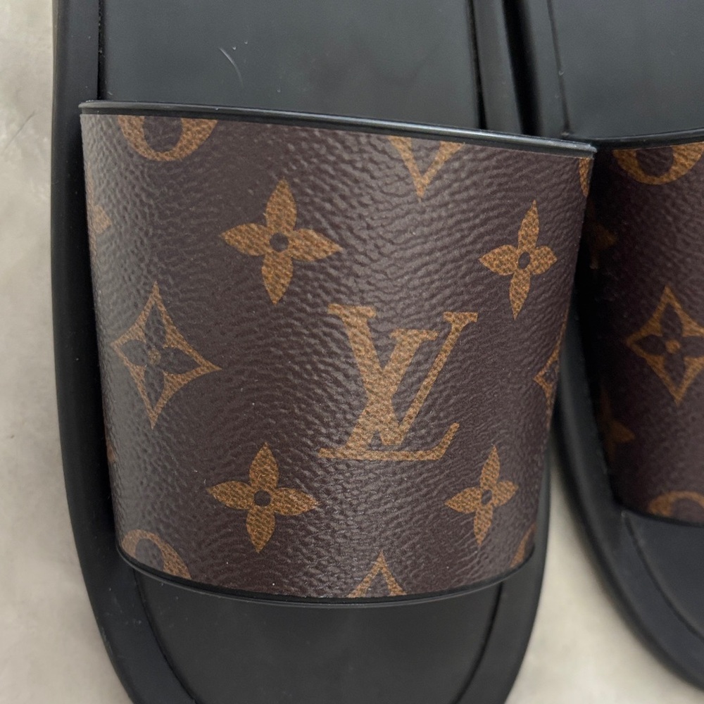 Louis Vuitton Monogram Brown and Black Slides - Picture 8 of 10